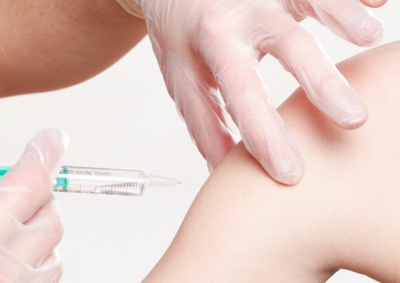 5.616.551 έχουν εμβολιαστεί τουλάχιστον με την πρώτη δόση